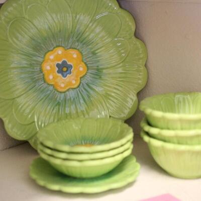 Lot 45 Fresh DÃ©cor Floral Dish Set