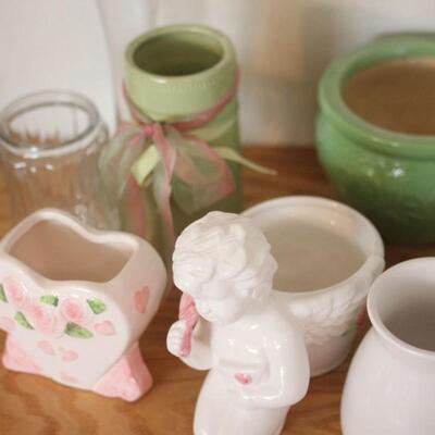 Lot 49 Vases