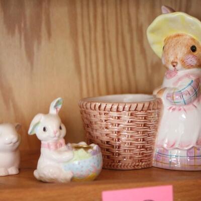 Lot 50 Collectible Bunny Figurines 
