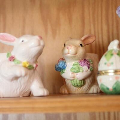 Lot 50 Collectible Bunny Figurines 