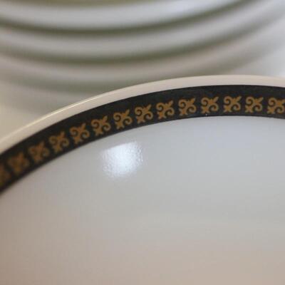 Lot 55 Lrg Set of Vintage  Ebony Fleur De Lis Pyrex Bowls (SM)