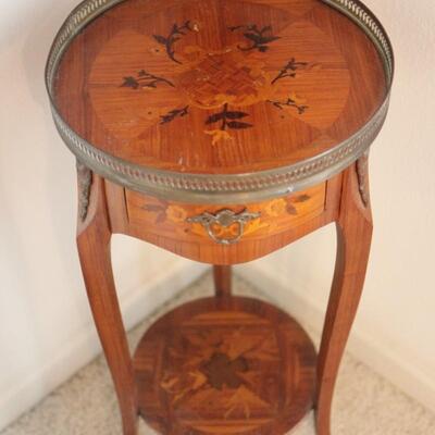 Lot 59 Antique Inlayed Wood Table 28" T