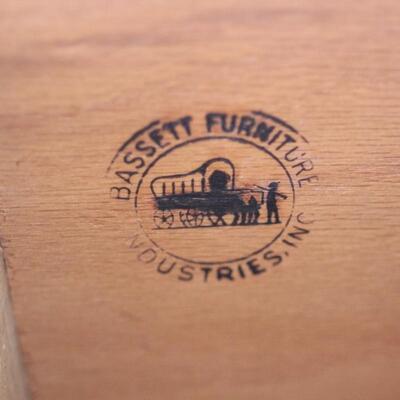 Lot 75 Vintage Bassett Furniture Pair of Side Tables 20x27x20