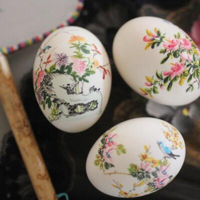 Lot 90 Hand Painted Collectible Eggs & Fans