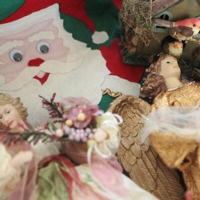 Lot 95 Christmas