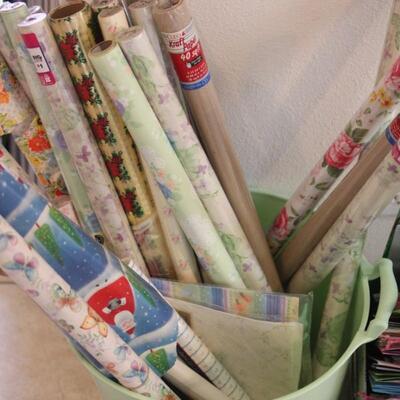 Lot 117 NWT Wrapping Paper & Gift Bags