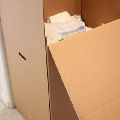 Lot 123 XL Box of Misc. Bed Sheets #1