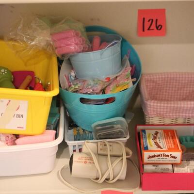 Lot 126 NWT Hair Clips, Sponges, Hair Bows & More