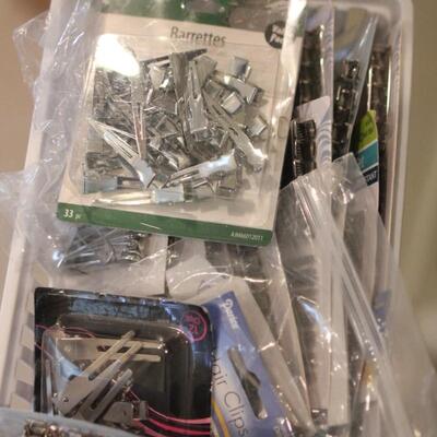Lot 126 NWT Hair Clips, Sponges, Hair Bows & More