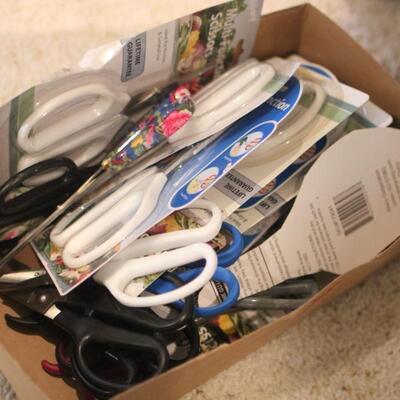 Lot 127 NWT Lint Rollers, Soaps, Scissors & More