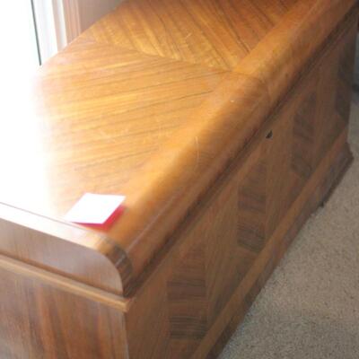 Lot 139 Cedar Lane Hope Chest 1949 23x46x18