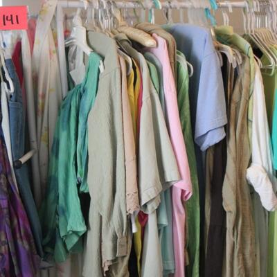 Lot 141 2 Clothing Racks (Racks, Clothing, Hangers) #1