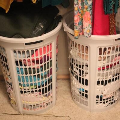 Lot 152 Entire Contents of Master Closet Clothing Purses Shoes