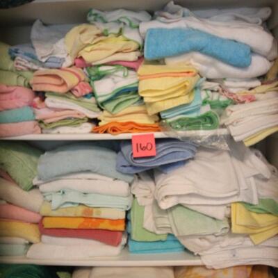 Lot 160 Linen Closet - Towels