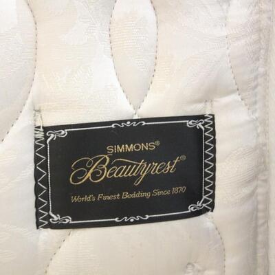 Lot 193 Queen Size Simmons Mattress & Box Spring w/ Bed Frame