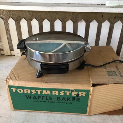 Toastmaster waffle baker untested