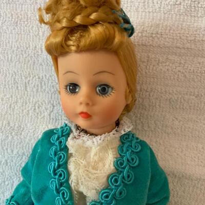 Madame Alexander - Portrettes #1116 Violetta