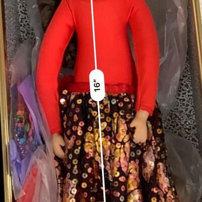 #35 Vintage Horseman Robin Woods Curtain Call Dolls with Trunk 