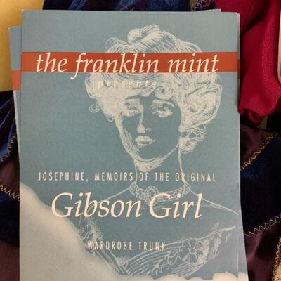 #36 Franklin Mint Gibson Girl  and Trunk Wardrobe