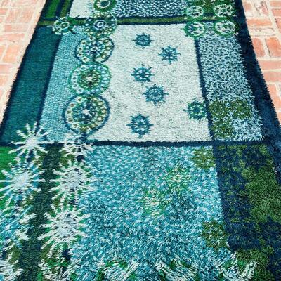 Lot 487  1960's Fun Funky Vintage Retro Shag Area Rug Groovy Baby!