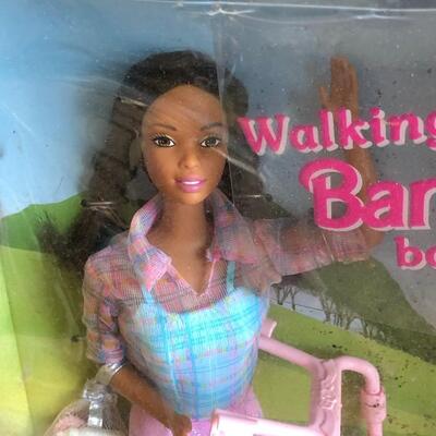 Lot 1 - Walking Barbie and Baby Sister Krissy GOOGLE ALERT