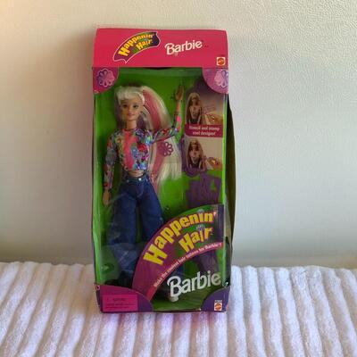 Lot 15 - 1998 Happenin' Hair Barbie