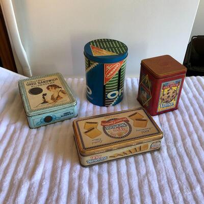 Lot 17 - (4) Vintage Cookies Tins