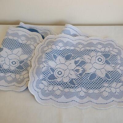 Blue Lace Pattern Placemats