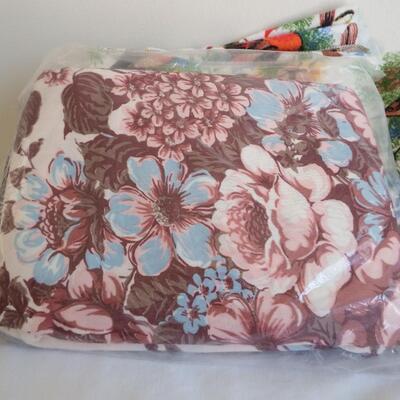 Vintage Birds & Fashion Blankets