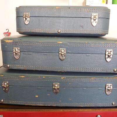 Vintage Suitcases Set of 3