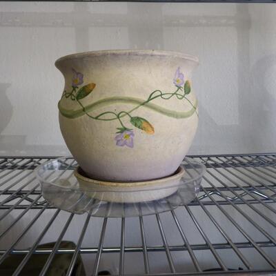 Decorative Planter with Water Tray