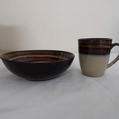 Sonoma Dinnerware Set
