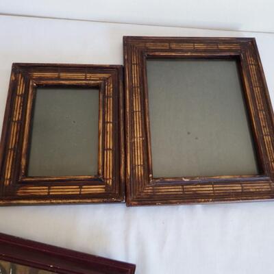 Frames & Elephant Shadowbox