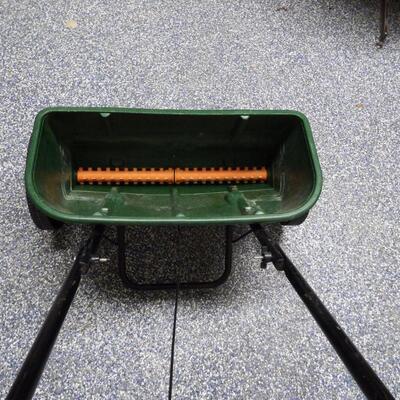 Fertilizer Spreader