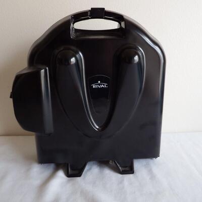 Rival Fold & Store Grill