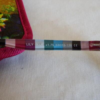 Reading Glasses with cases