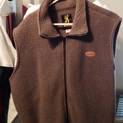 Large lot of Men's Clothing 