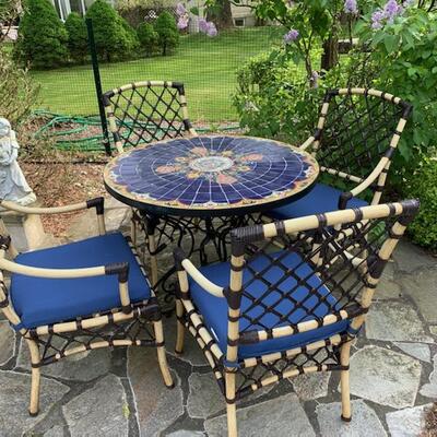 Round ceramic top table with 4 Chairs