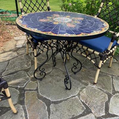 Round ceramic top table with 4 Chairs