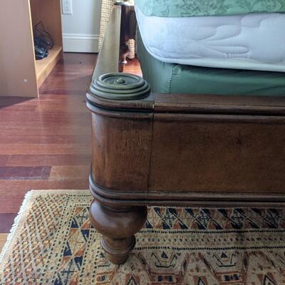 Solid wood Queen Bed