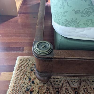 Solid wood Queen Bed