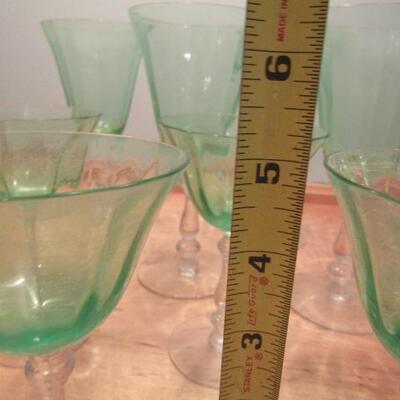 Group of 8 Wine Glasses