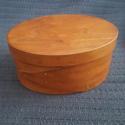 Large Stained Amish-Made Shaker-Style Box