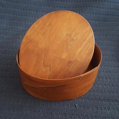 Small Stained, Amish-Made, Shaker-Style Box