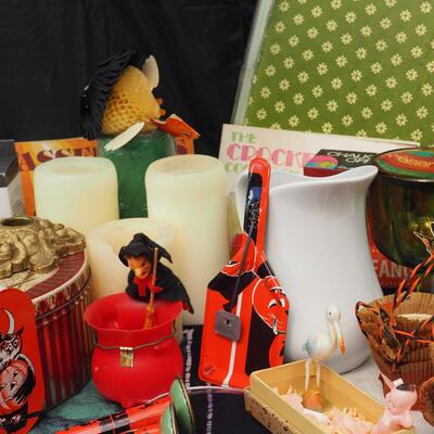 Lot 77 Halloween and other vintage collectibles