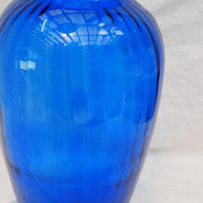 lot 78 Anchor Hockking large blue vase Depression glass heavy punch bowl