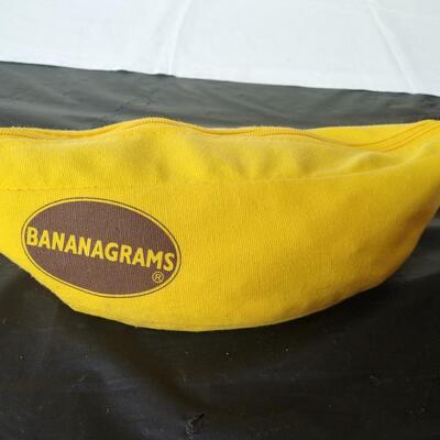 Bananagrams game