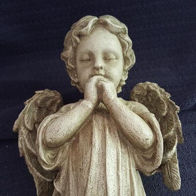 Praying Angel Statue