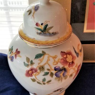 Lot #220  Asian Lot - Blue Jay on Silk & Ginger Jar