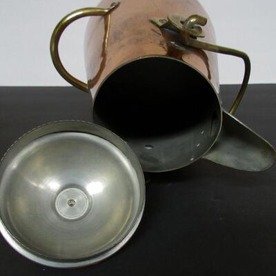 Nice Quality Heavy Copper Coffee Pot Marked Tagus, Made in Portugal.  Read description for more details. 